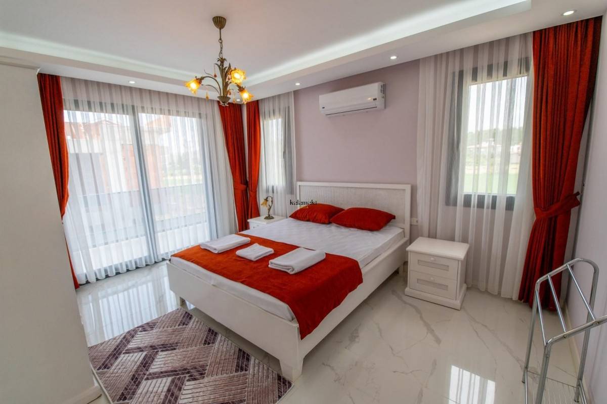 Villa Derinhera 1