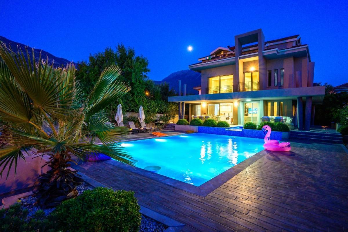 Villa Swarovski