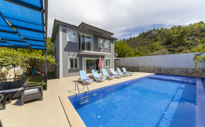 Villa Doğa Üzümlü