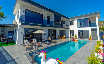 Villa Water Moon